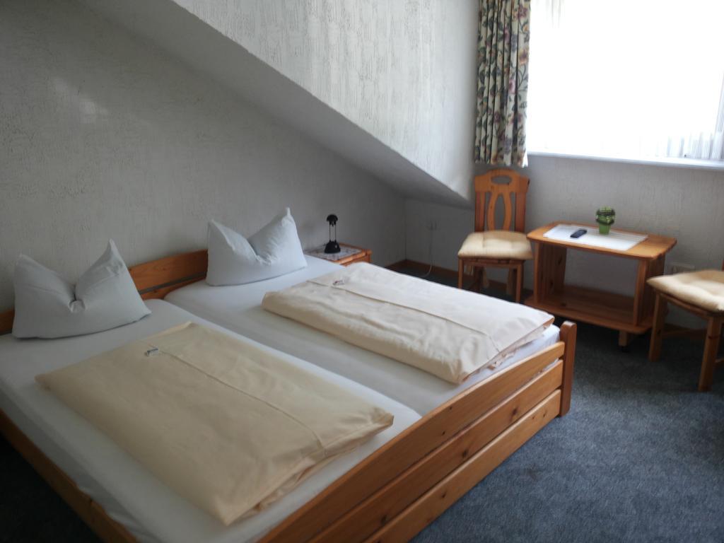 Pension "Dorfkrug" Winterberg Bilik gambar