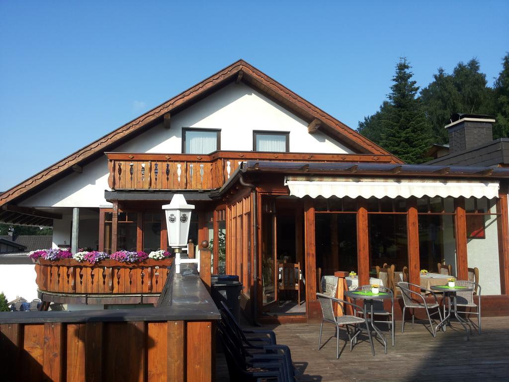 Pension "Dorfkrug" Winterberg Luaran gambar