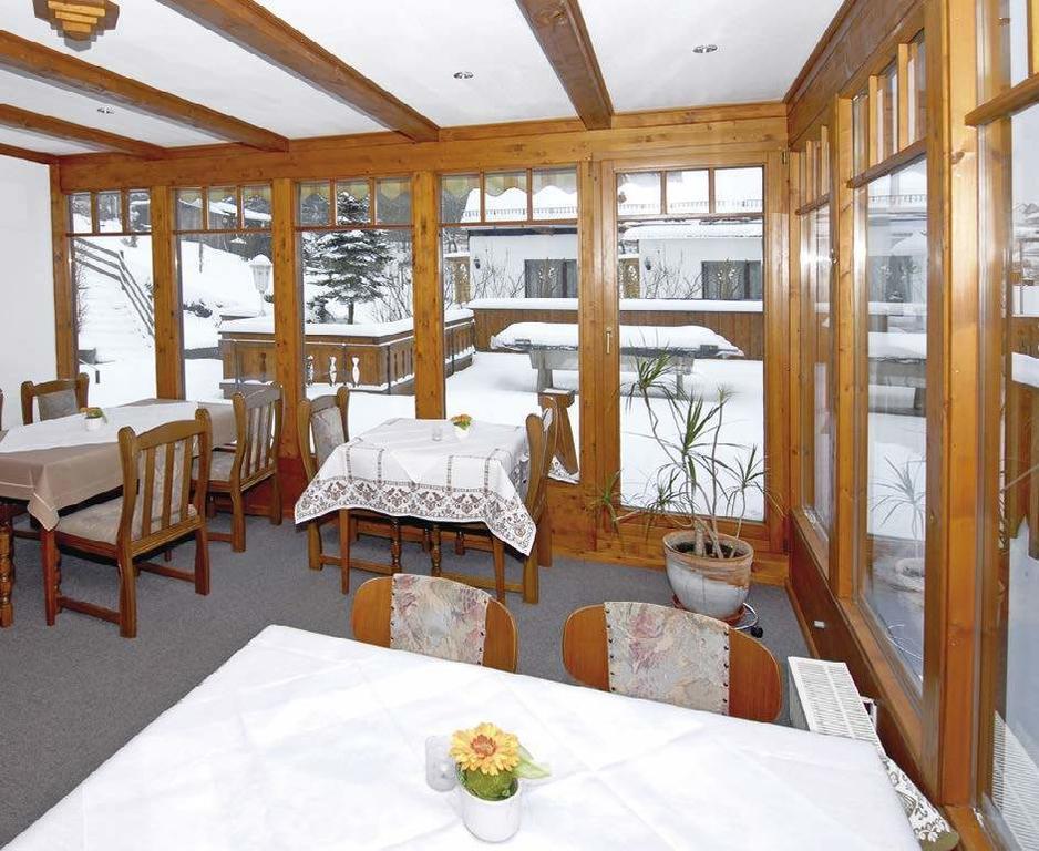 Pension "Dorfkrug" Winterberg Luaran gambar